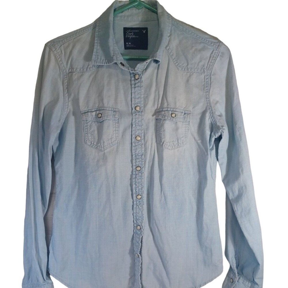 Women's American Eagle medium Long Sleeve Button Up Denim Look Pearl Snap...